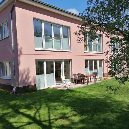 Lägenhet 85 Qm Pauluste Mit Terasse Und Garten