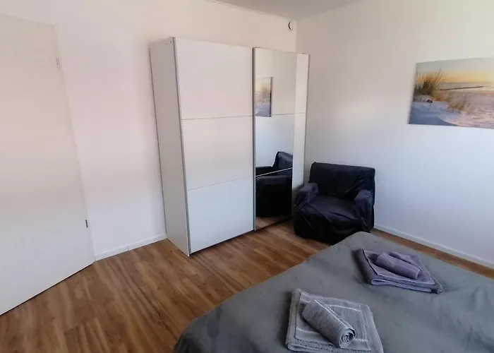 85 Qm Pauluste Mit Terasse Und Garten * Rostock